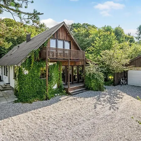 4 Bedroom Lovely In Prázdninový dům Ebeltoft